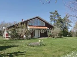 3 Bedroom Awesome Home In Drottningskr