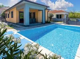 Beautiful Home In Gostinjac With Outdoor Swimming Pool