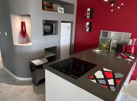 Nice front beach apartment 4108 at Mont Vernon Residence