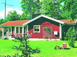 Nice Home In Slakmre With Sauna, hotel with parking in Slakmöre Strand