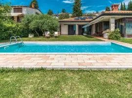 Stunning Home In Portoroz With 3 Bedrooms, Wifi And Outdoor Swimming Pool