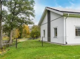 Cozy Apartment In Lagan With Wifi