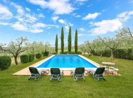 Beautiful Home In Cetona With Wifi