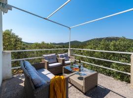 Stunning Home In Molat With Wifi And 2 Bedrooms – hotel z parkingiem w mieście Molat