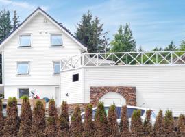Pet Friendly Apartment In Fjell With Wifi, pet-friendly hotel in Lokøy