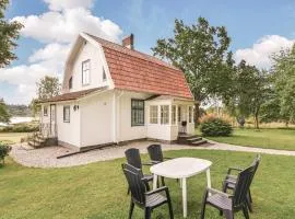 Awesome Home In Kpmannebro With 3 Bedrooms And Wifi