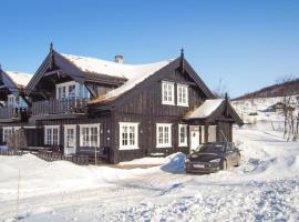 Amazing Home In Rauland With 4 Bedrooms And Sauna, hotel de luxe a Rauland