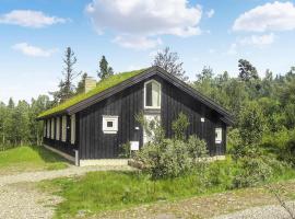 Beautiful Home In Gl With 3 Bedrooms, Sauna And Wifi, luxury hotel in Gålå