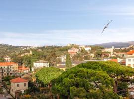 2 Bedroom Lovely Apartment In Chiavari, hotel in Chiavari
