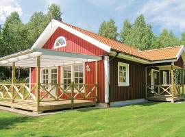 Amazing home in Vessigebro with 4 Bedrooms and WiFi – domek wiejski w mieście Gödeby