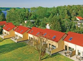 Amazing Home In Pinnow With 2 Bedrooms And Wifi, hotel com estacionamento em Petersberg