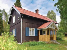 3 Bedroom Pet Friendly Home In Ed, hytte i Åsen
