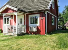 Awesome Home In Holmsj With House A Panoramic View, hotel i Holmsjö