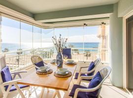 Beautiful Apartment In Águilas, hotel in Águilas