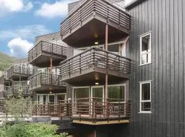 Beautiful Apartment In Hemsedal With 3 Bedrooms, Sauna And Wifi