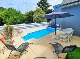 Nice Home In La Fort Fouesnant With Private Swimming Pool, Can Be Inside Or Outside