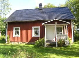 Nice Home In Annerstad With Kitchen, hotel with parking in Annerstad