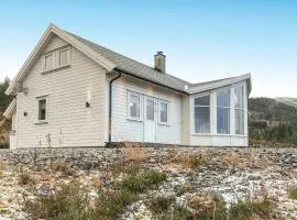 Lovely Home In Stadlandet
