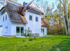 Reetdachhausschilf-idyll, vacation rental in Kutzow