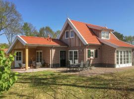 Stunning Home In Hoge Hexel With 3 Bedrooms And Wifi, hotel en Hoge-Hexel