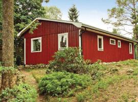 2 Bedroom Pet Friendly Home In rkelljunga, villa in Drakabygget