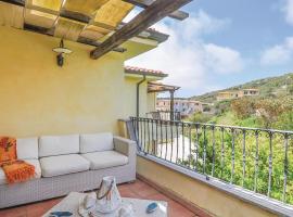 Gorgeous Apartment In S,teresa Di Gallura Ot With Kitchenette, Luxushotel in Santa Teresa Gallura