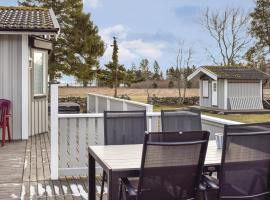 Awesome Home In Lttorp With Wifi, alquiler vacacional en Löttorp