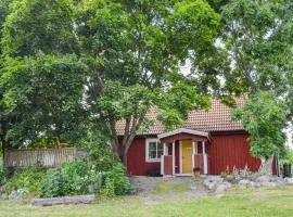 Lovely Home In Gnesta With Wifi
