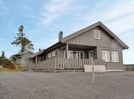 3 Bedroom Stunning Home In Sjusjøen โรงแรมในSjusjøen