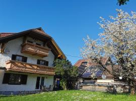 Parkweg Lodge, cabin in Faak am See