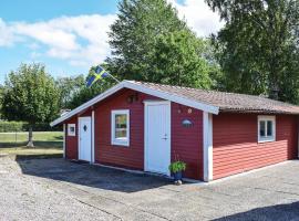 Gorgeous Home In Kpingsvik With Kitchen, villa em Köpingsvik