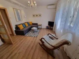 Golden Fields Apartment near the Old Town