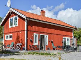 Kotedža Cozy Home In Strngns With House Sea View pilsētā Aspö