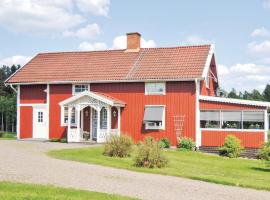 Amazing Home In Nssj With 4 Bedrooms And Wifi, hotel in Nässjö