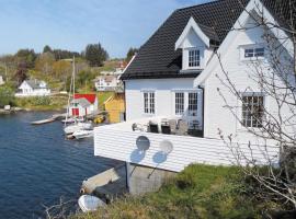 4 Bedroom Pet Friendly Apartment In Steinsland, hotel s parkováním v destinaci Hommelsund