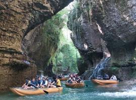 Tamuna Guest House, hotel in Martvili