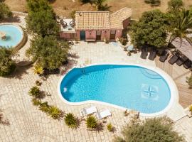 dependance in villa con piscina, βίλα στη Ραγκούσα