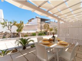 Residence Jolly Mare by BarbarHouse, apartment in Torre Lapillo