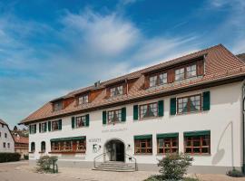 Romantik Hotel & Restaurant Hirsch, hotel v destinaci Sonnenbühl
