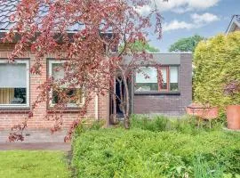 Cozy Apartment In Surhuisterveen