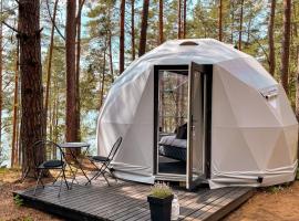Skywoods.glamping، فندق في موليتاي