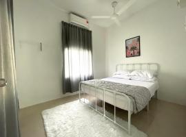 Cosy little home near to the town, hotel in Pasir Puteh