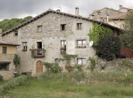 Casa Tapiolas Rectoría, allotjament vacacional a Molló