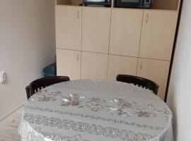 Apartmán Hulín, Chrášťany, hotel con parcheggio a Hulín