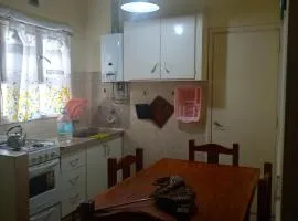 Departamento 4 ambientes para 5 personas 1 cama doble y una cucheta de 3