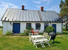 Villa Vemmentorp - Körsbärsblomsvillan 6 min från havet, loma-asunto kohteessa Skurup