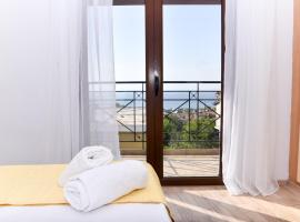 Prana's Castle, hotel with parking in Kyparissia