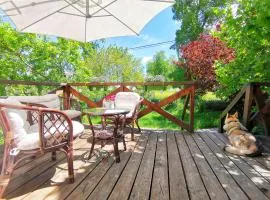 Leszczynowy Sad - apartament z kominkiem i ogrodem