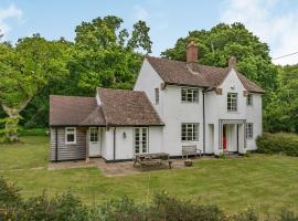 Chasewoods Farm Cottage, hotel with parking in Ogbourne Saint George