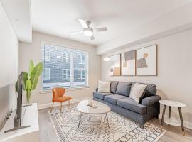 Vivant - 1BR - Modern Chic King Suite Close to Downtown, apartment in Austin